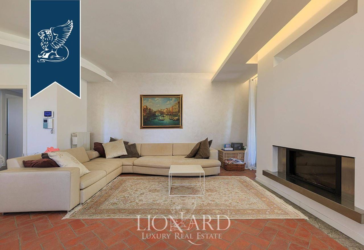 Villa en Milán, Italia, 300 m² - imagen 9