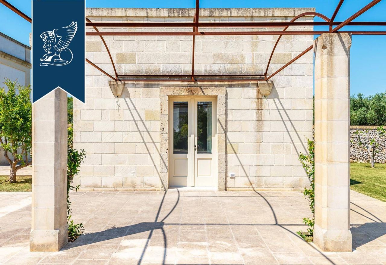 Villa in Lecce, Italy, 215 m² - picture 10