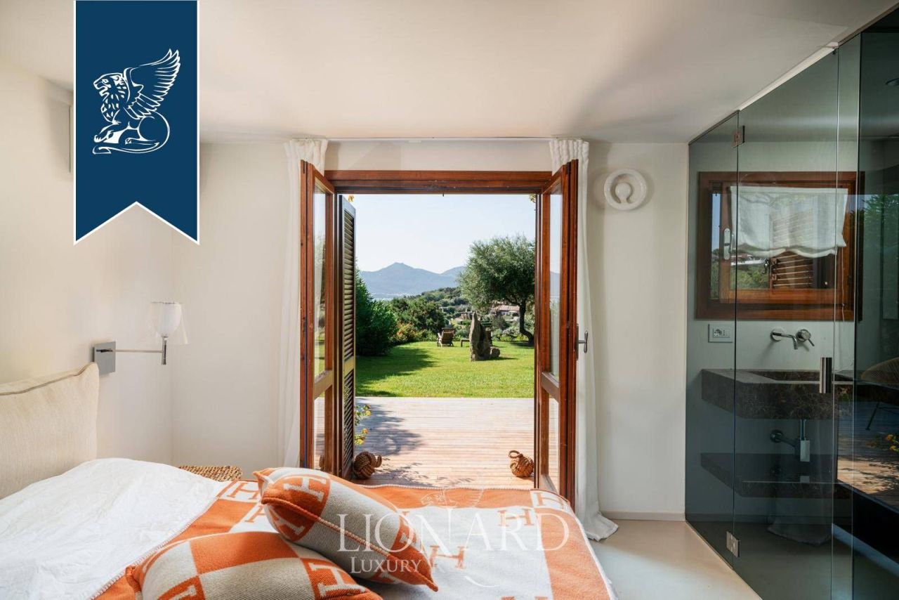 Villa a Olbia, Italia, 340 m² - foto 10