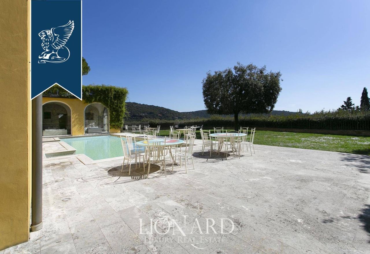 Villa a Perugia, Italia, 2 100 m² - foto 10