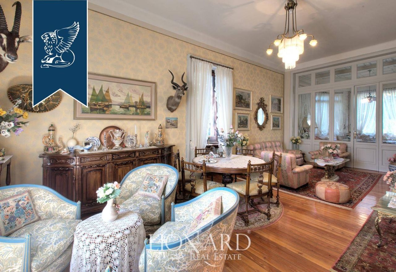 Villa in Lesa, Italy, 400 m² - picture 10