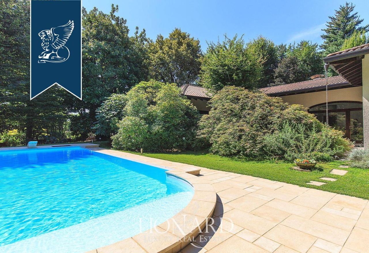 Villa a Varese, Italia, 330 m² - foto 10