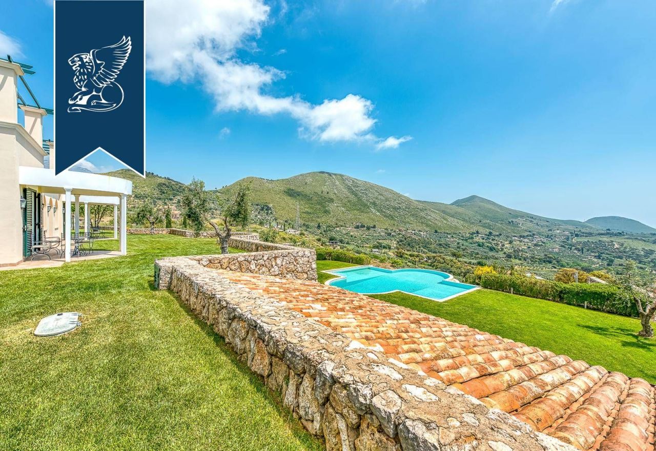 Casa a Latina, Italia, 400 m² - foto 10