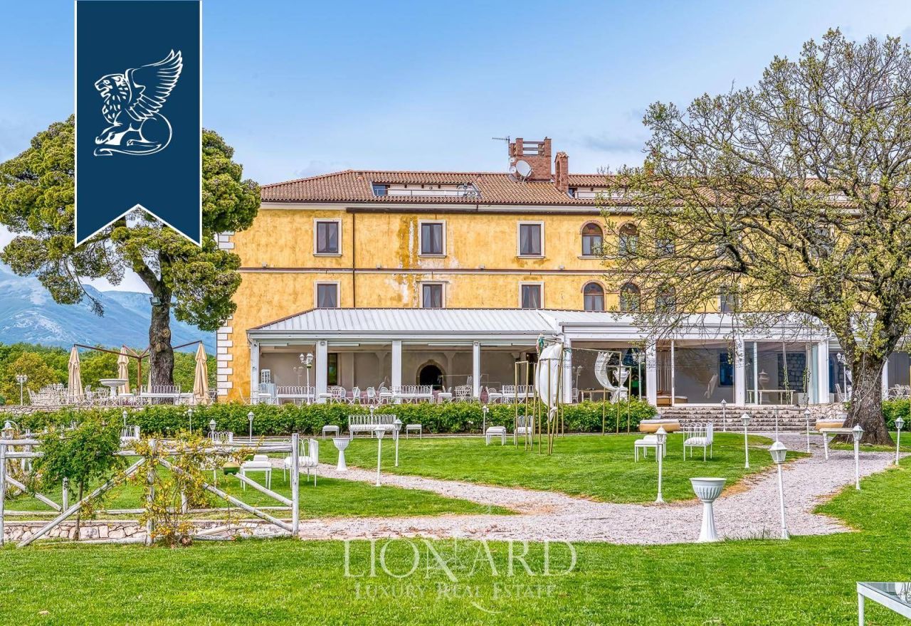 Villa à Salerne, Italie, 5 500 m² - image 10