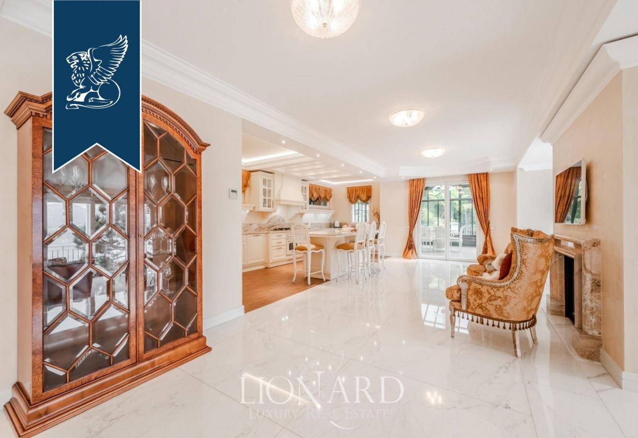 Villa à Cannero Riviera, Italie, 814 m² - image 10