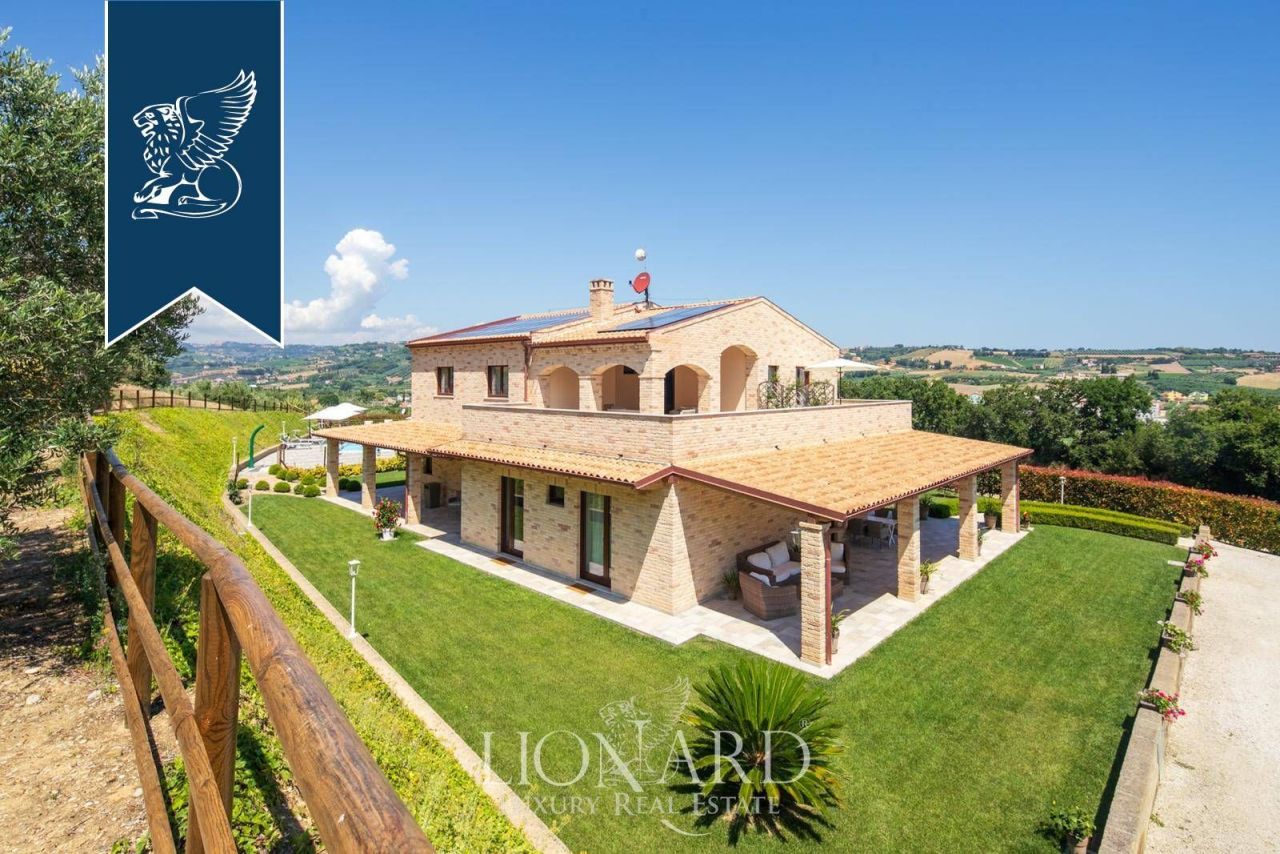 Farm in Ascoli Piceno, Italien, 400 m² - Foto 10
