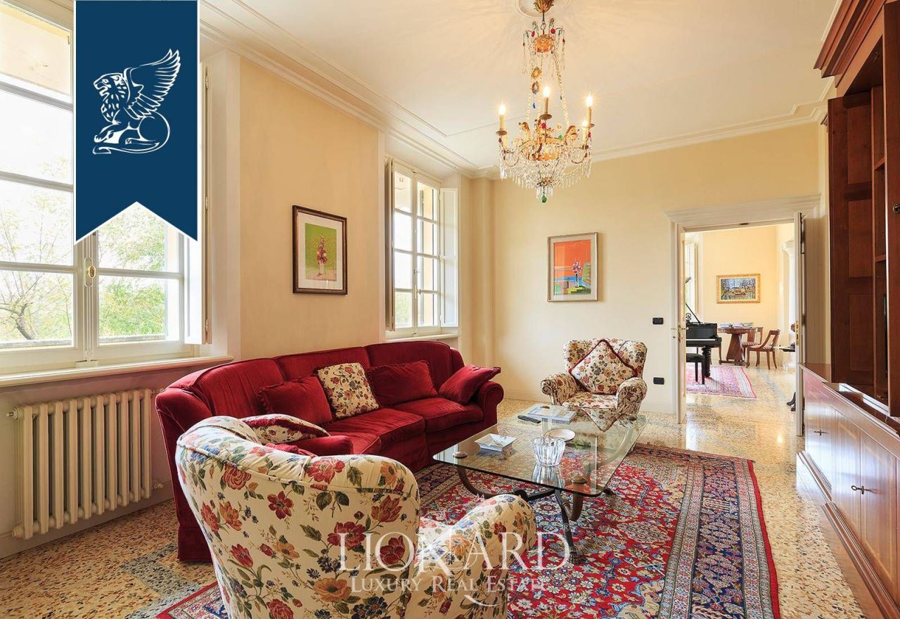 Villa à Parme, Italie, 2 500 m² - image 10