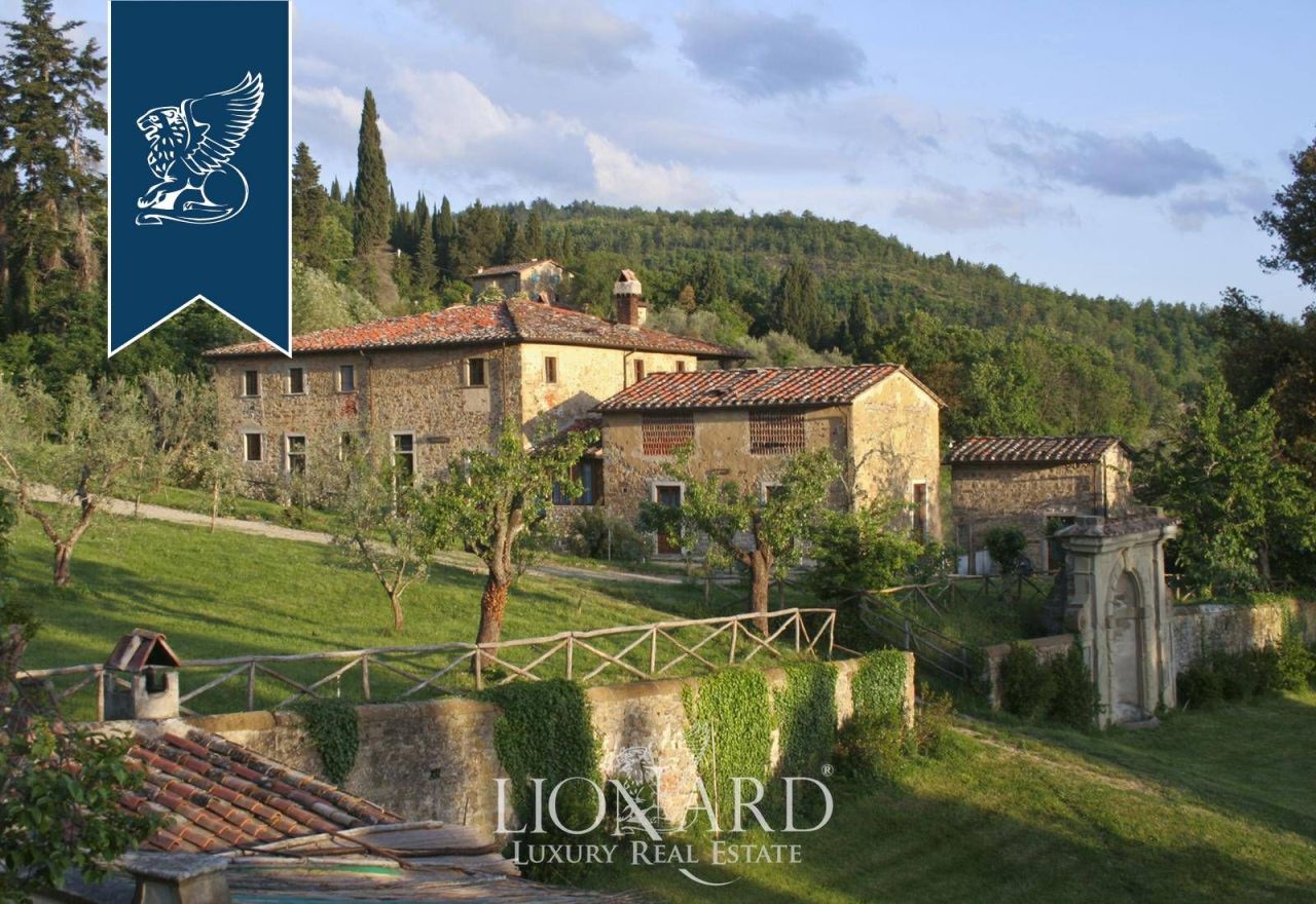 Ferme à Florence, Italie, 3 000 m² - image 10