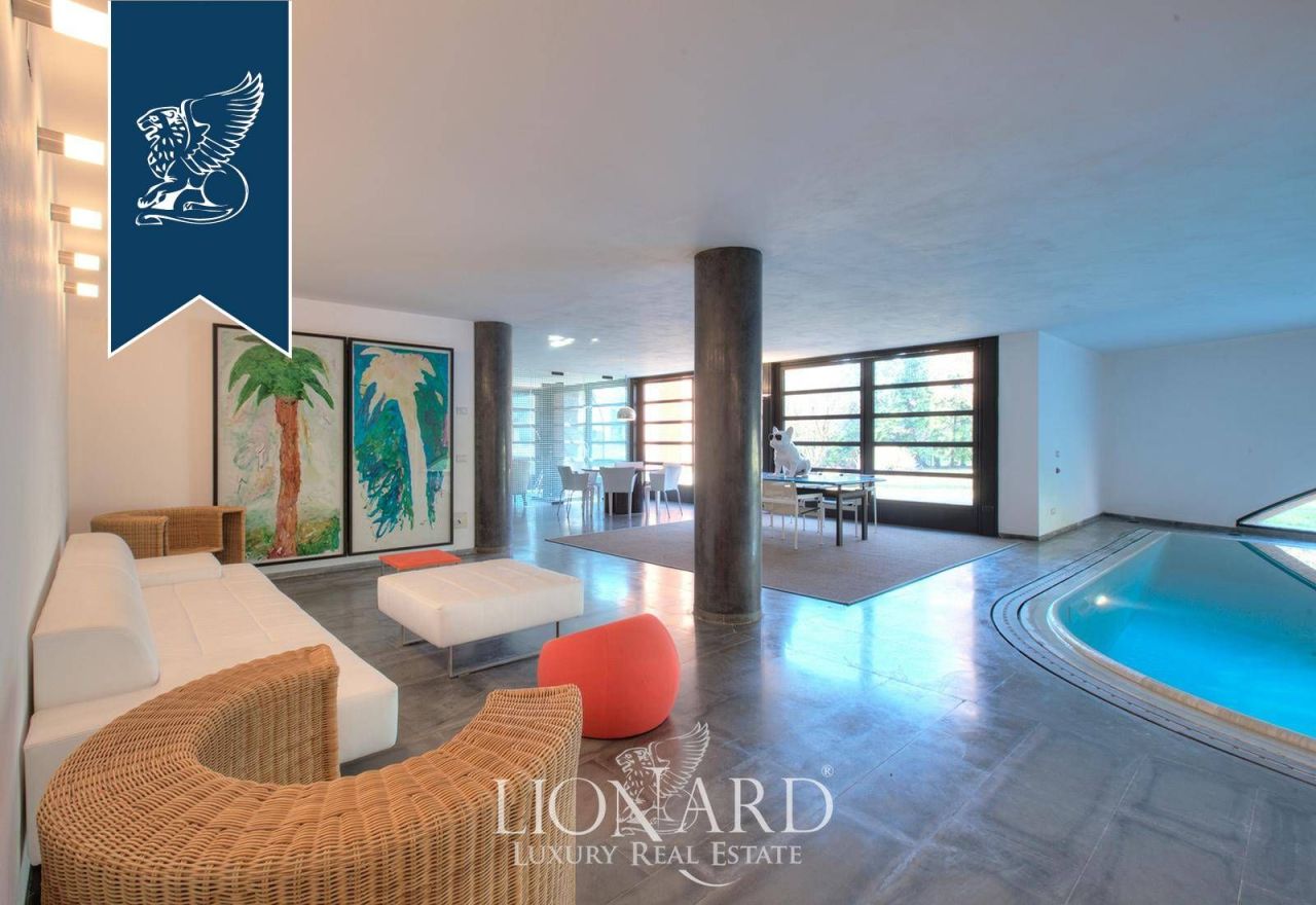 Villa en Monza, Italia, 1 000 m² - imagen 10