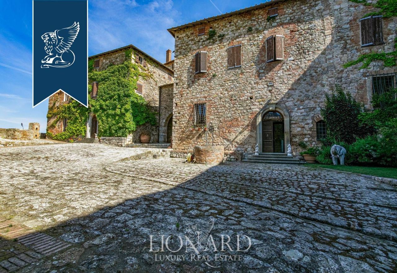 Castillo en Orbetello, Italia, 3 000 m² - imagen 10