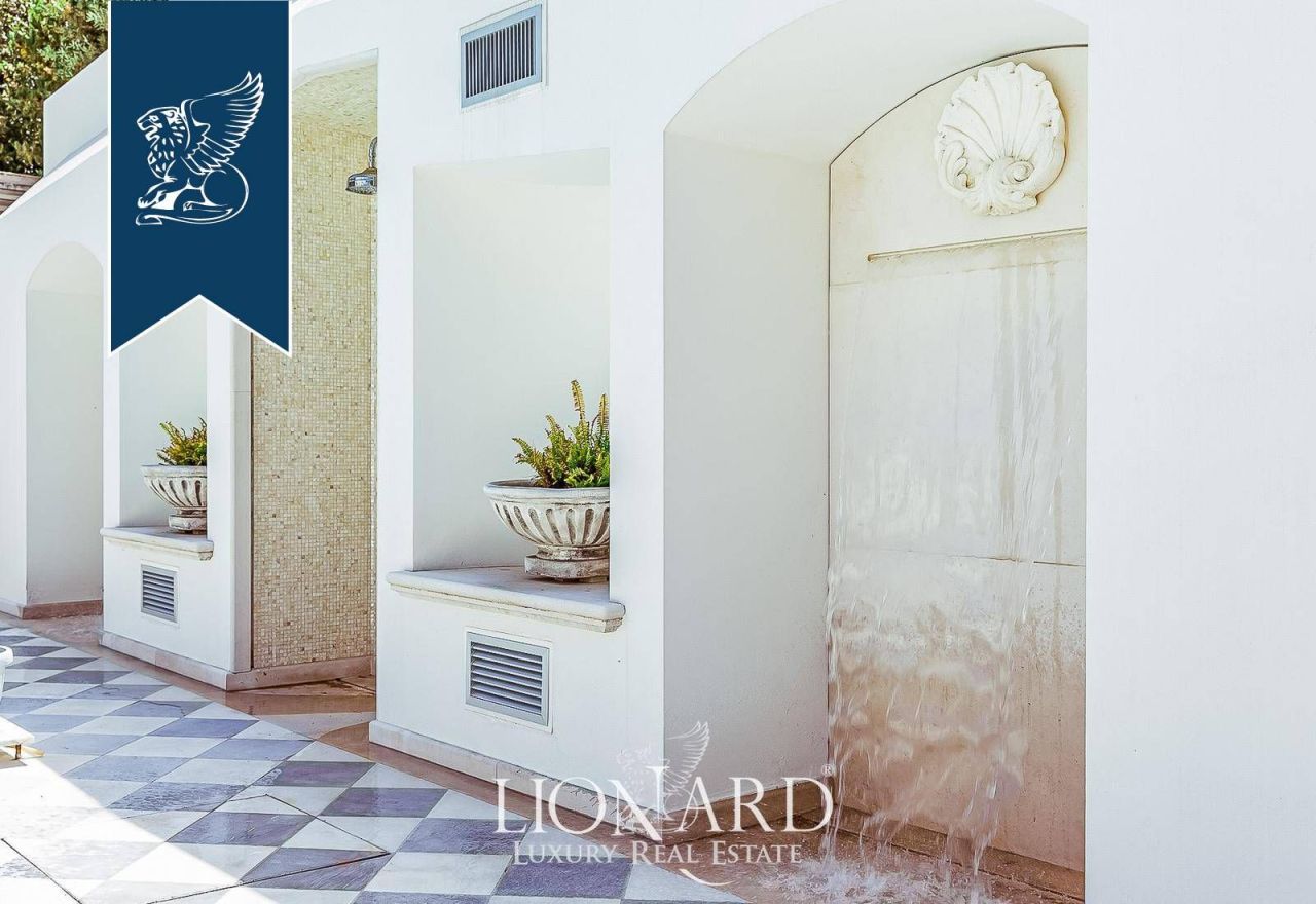 Villa à Florence, Italie, 750 m² - image 10