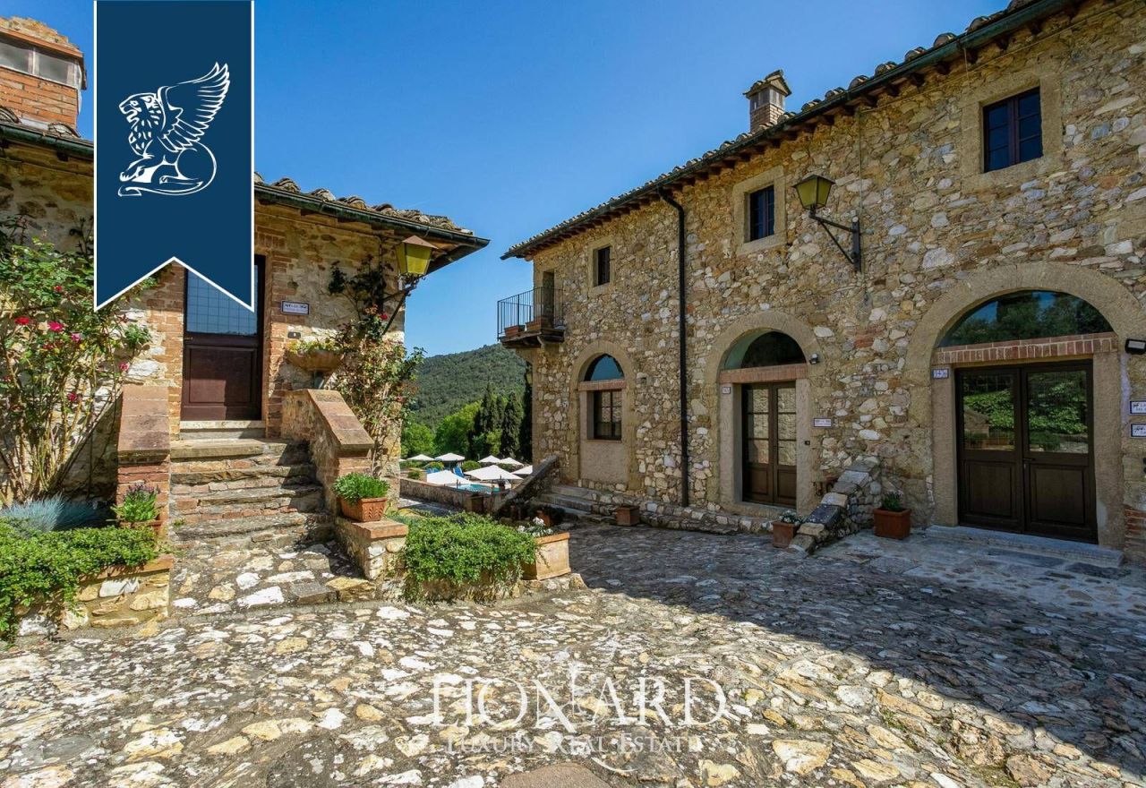 Casa en Siena, Italia, 1 900 m² - imagen 10