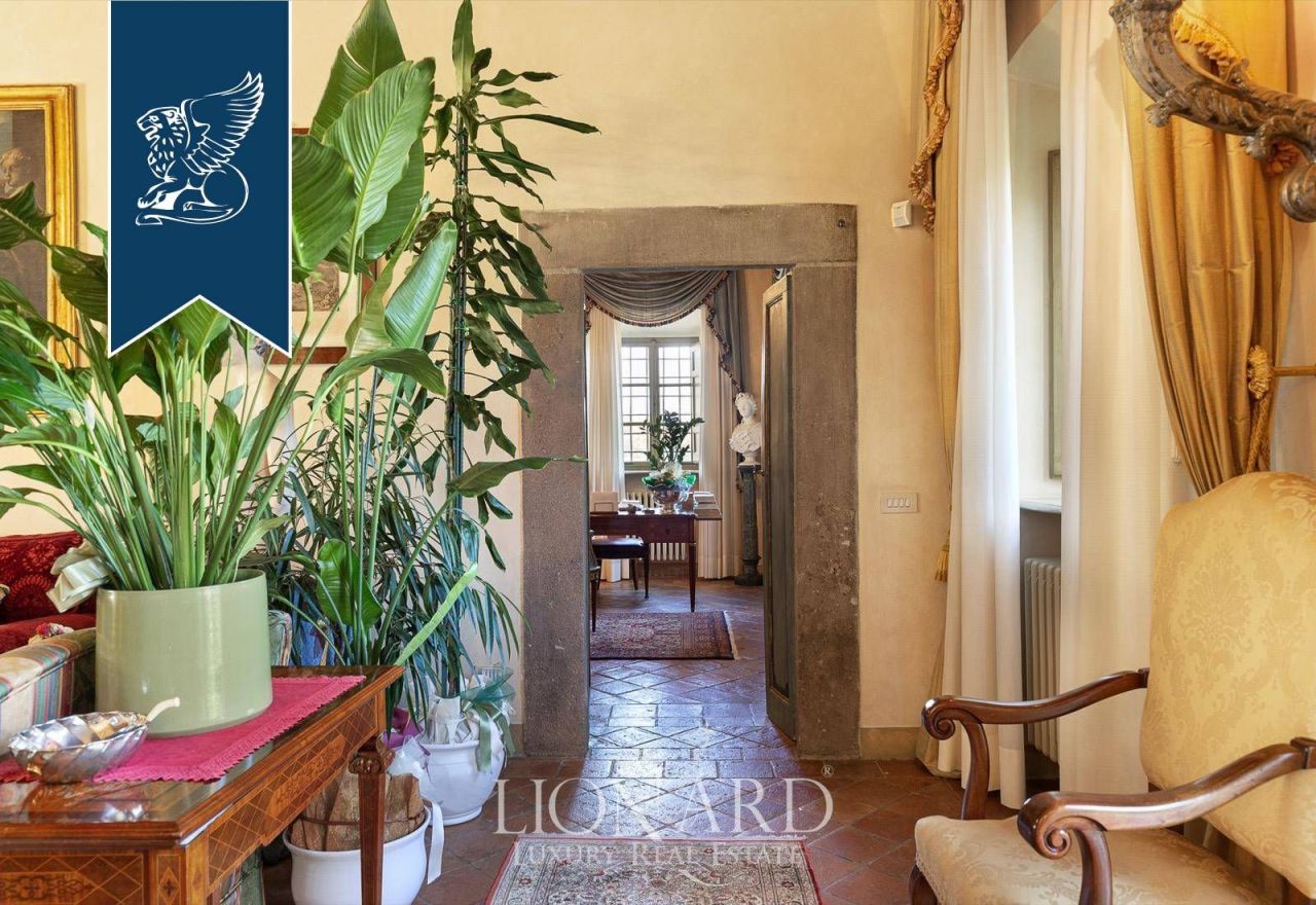 Villa en Capannori, Italia, 1 300 m² - imagen 10