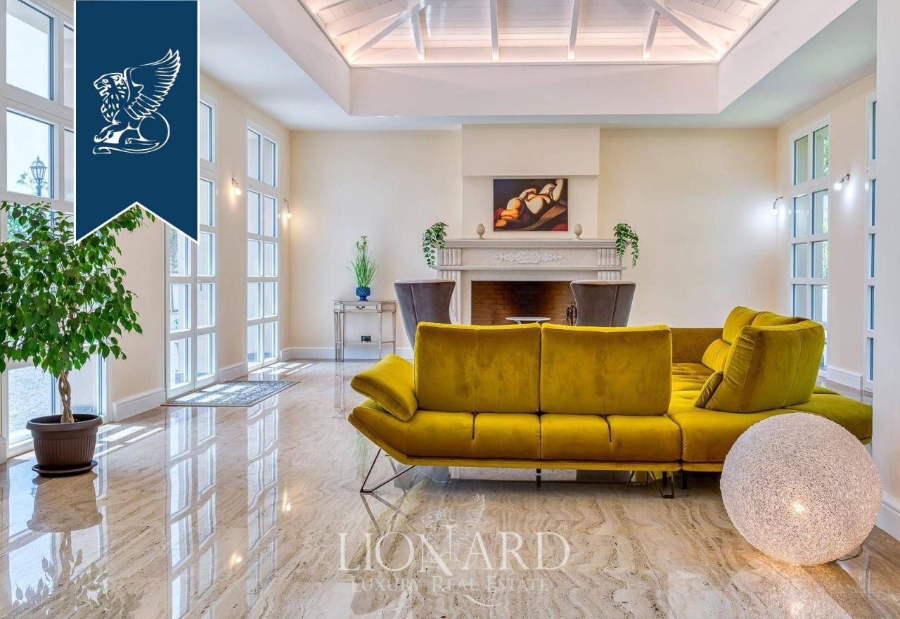 Villa à Salerne, Italie, 1 200 m² - image 10