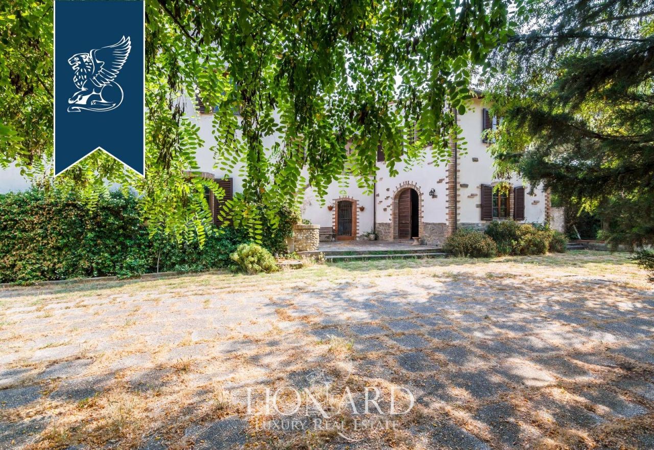 Granja en Montespertoli, Italia, 837 m² - imagen 10