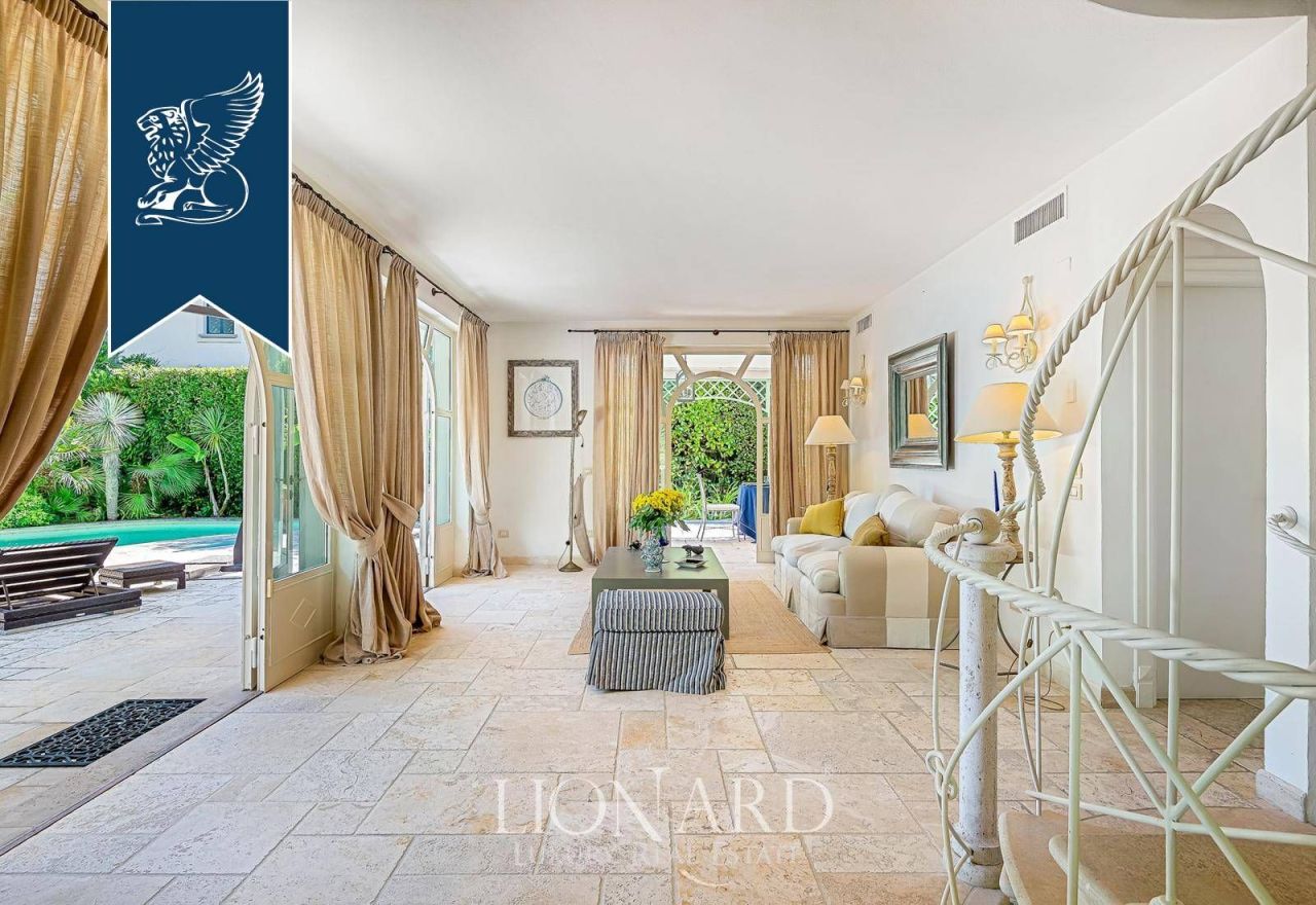 Villa in Forte dei Marmi, Italien, 400 m² - Foto 10
