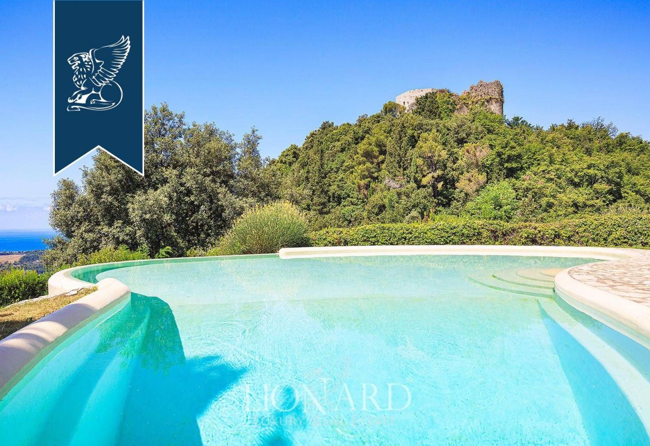 Villa à Montignoso, Italie, 900 m² - image 10