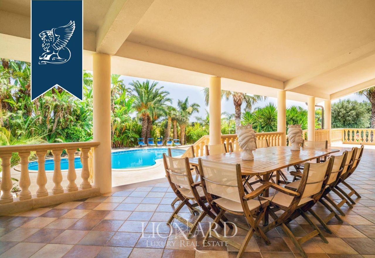 Villa en Siracusa, Italia, 880 m² - imagen 9