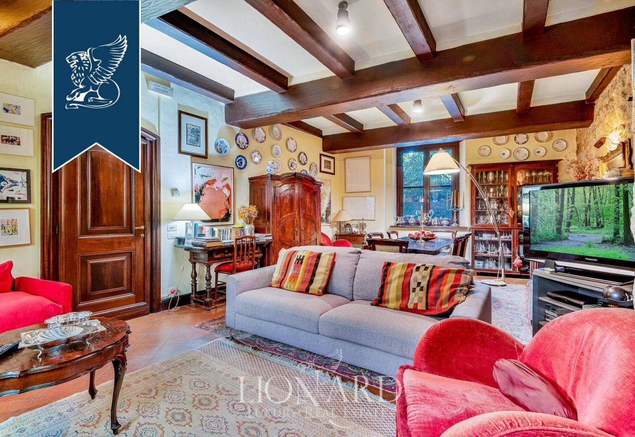 Castello a Camaiore, Italia, 500 m² - foto 9