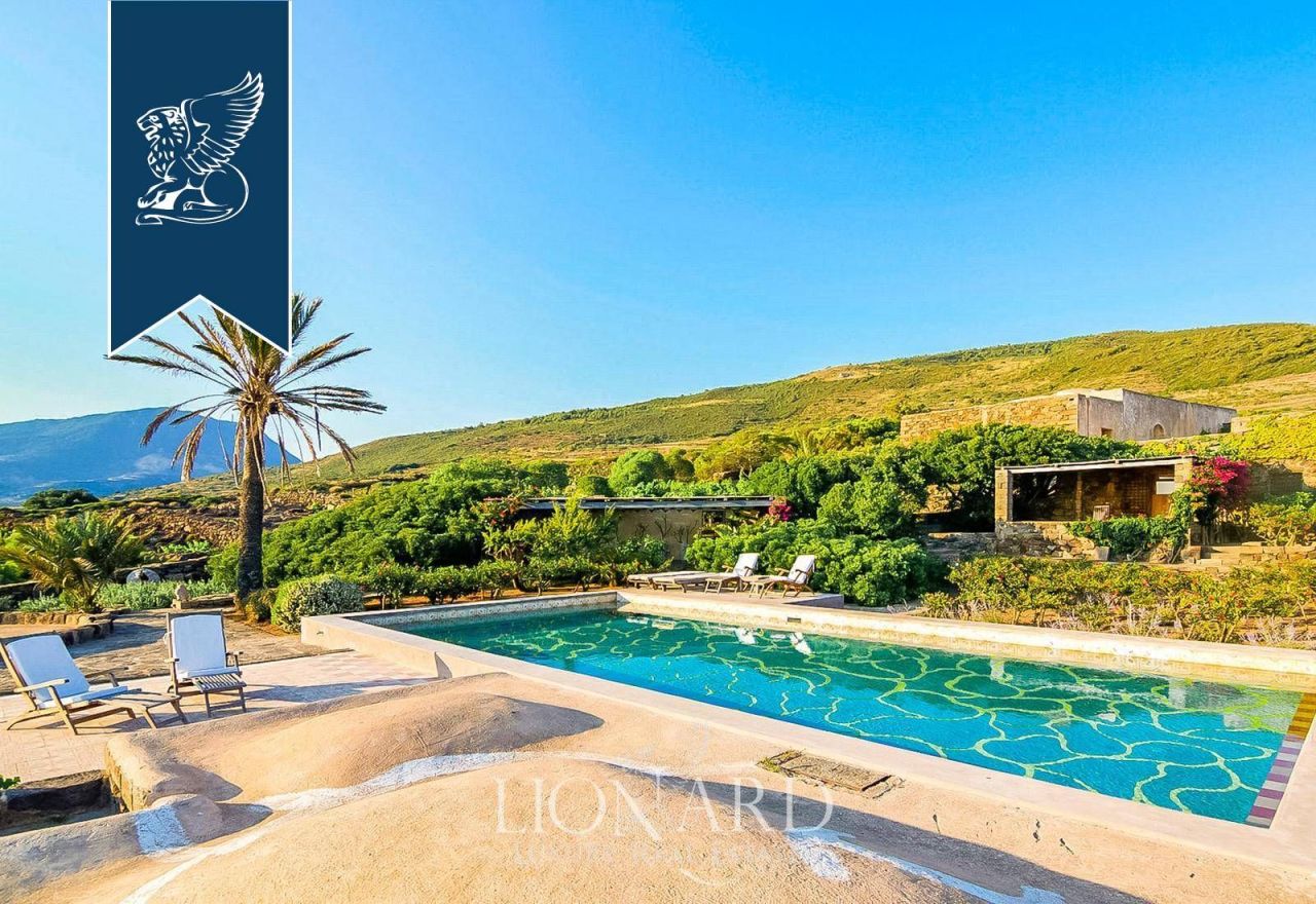 Farm on Pantelleria, Italy, 550 m² - picture 9