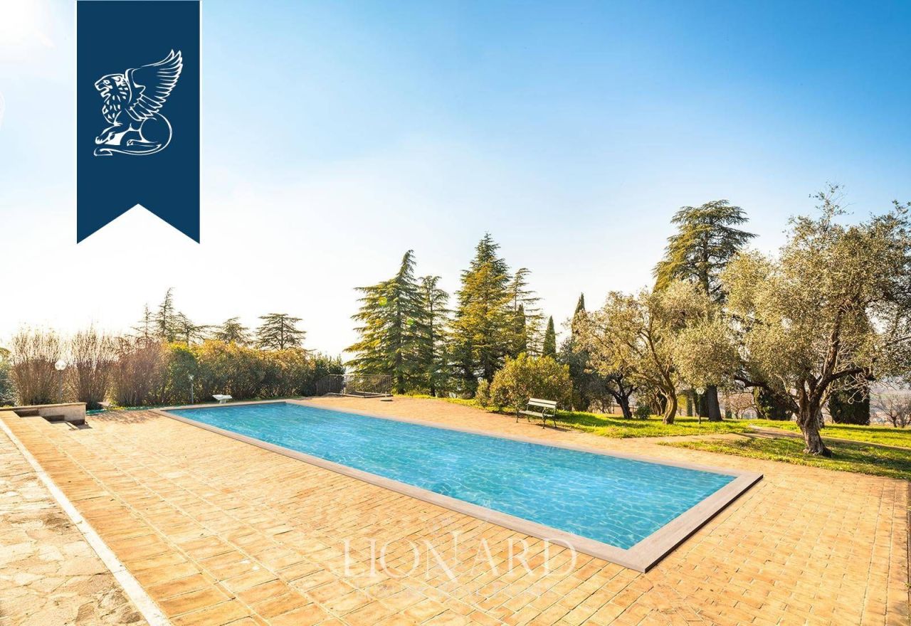 Villa en Verona, Italia, 1 270 m² - imagen 9