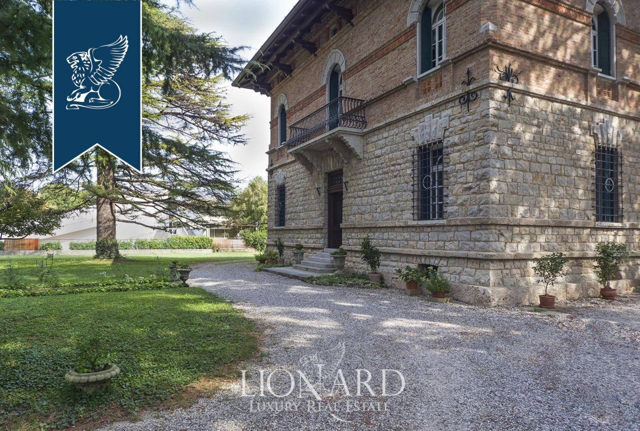 Villa à Udine, Italie, 1 150 m² - image 9