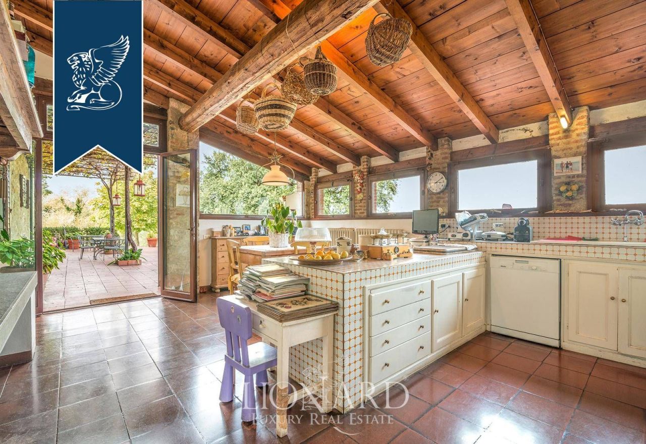 Farm in Livorno, Italy, 350 m² - picture 9