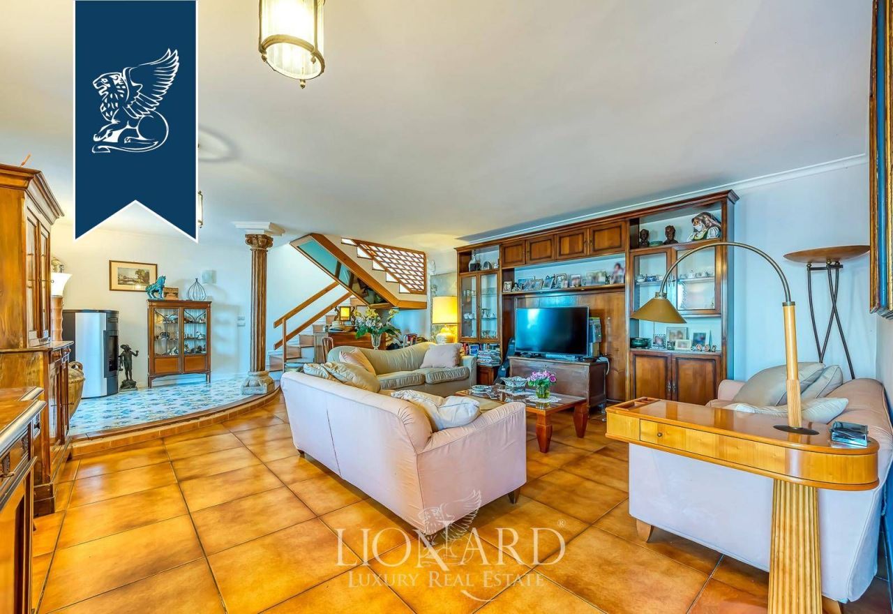 Villa a Napoli, Italia, 260 m² - foto 9