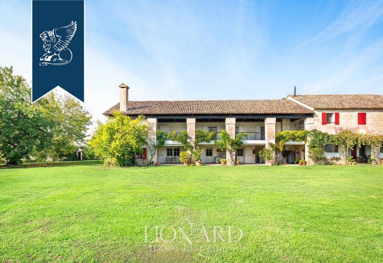 Farm in Treviso, Italy, 900 m² - picture 9