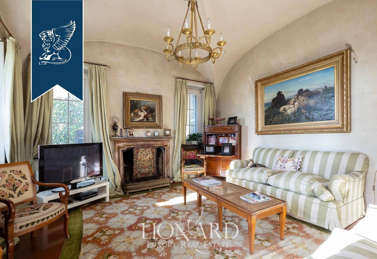 Villa en Biella, Italia, 1 800 m² - imagen 9