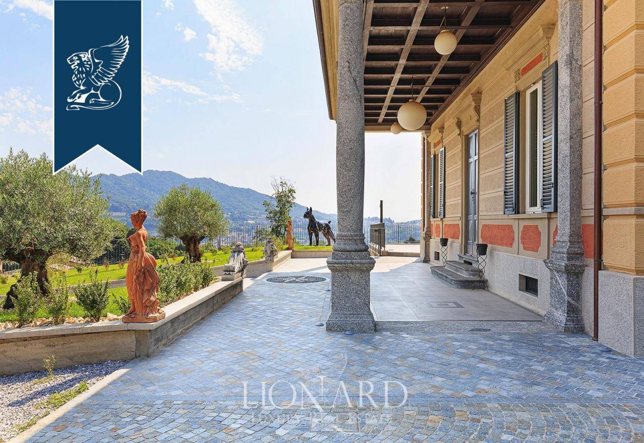 Villa in Bergamo, Italy, 2 196 m² - picture 9