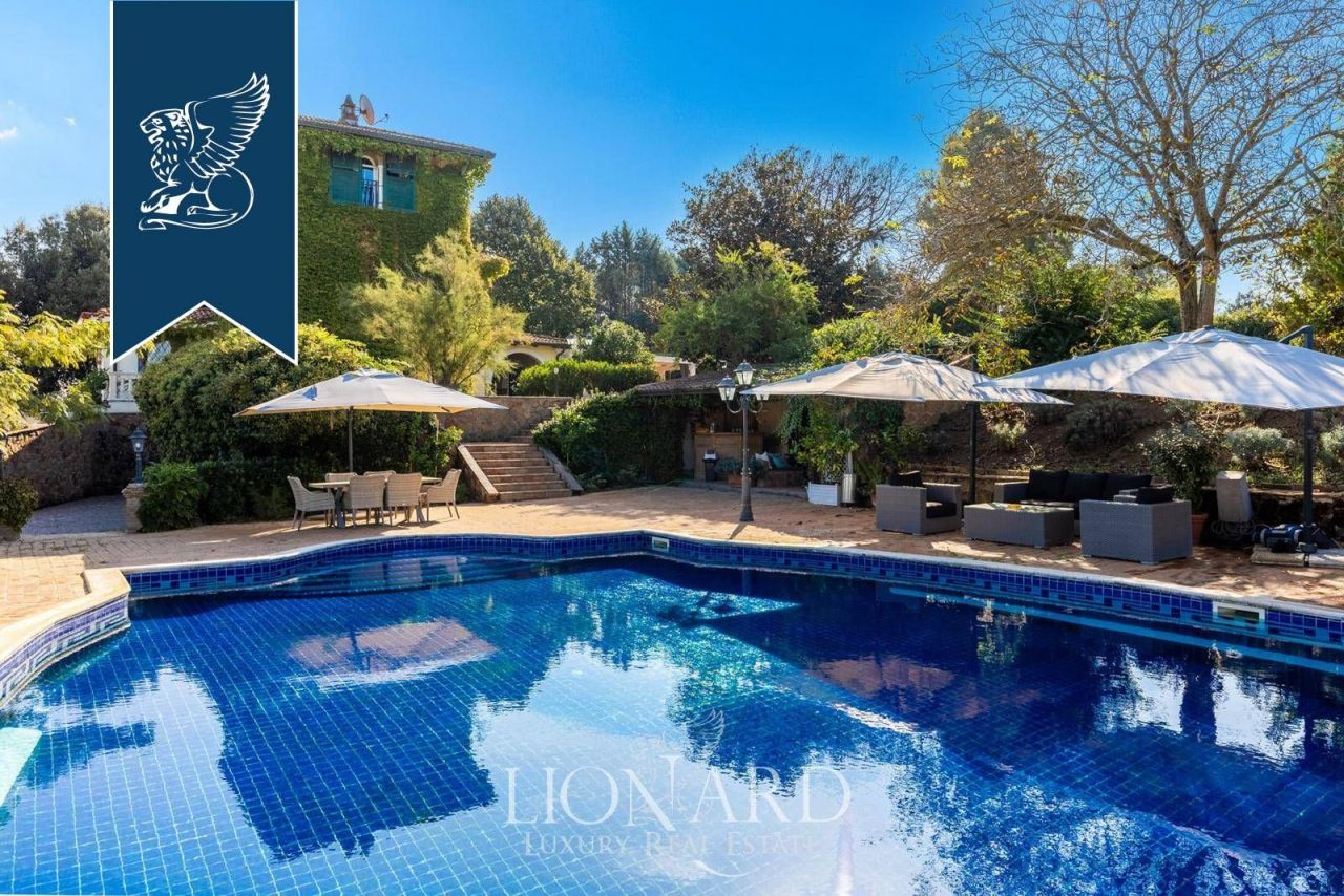 Villa in Rome, Italy, 840 m² - picture 9