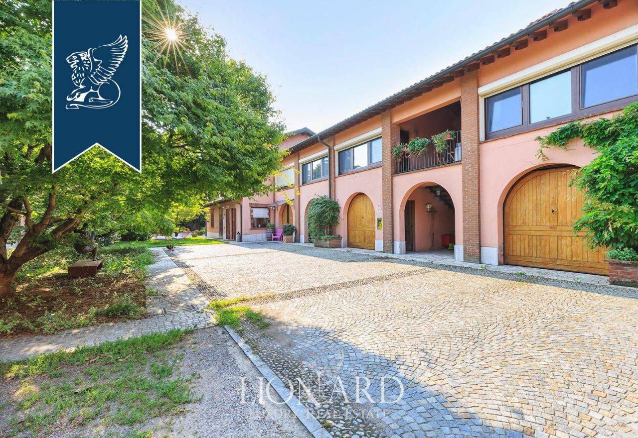 Granja en Milán, Italia, 3 500 m² - imagen 9