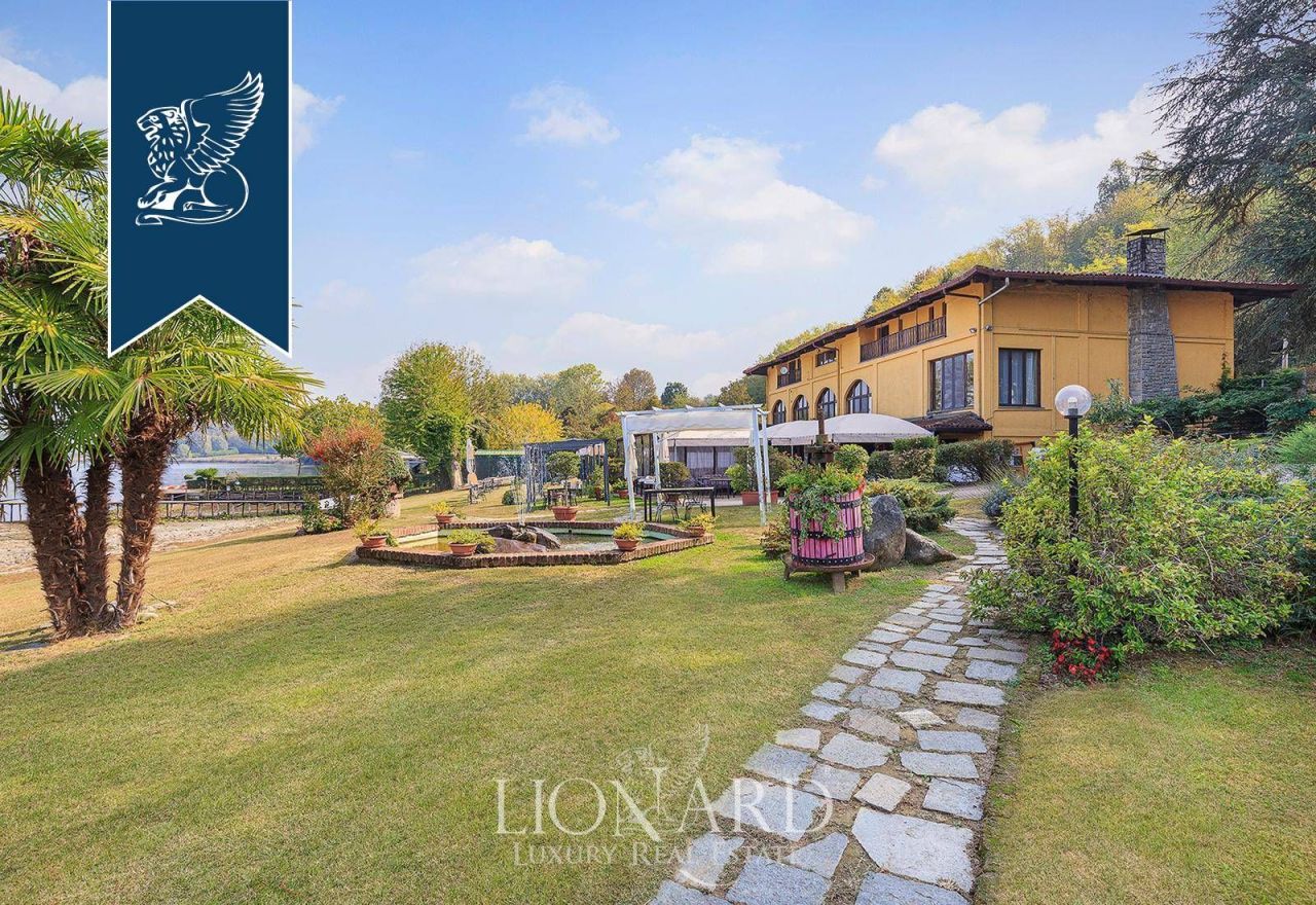 Villa in Turin, Italy, 1 000 m² - picture 9