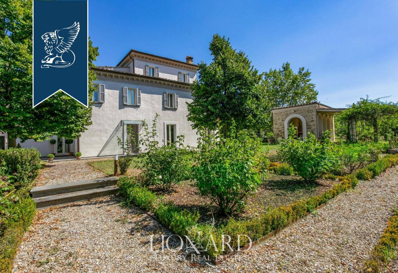 Villa en Perugia, Italia, 600 m² - imagen 9