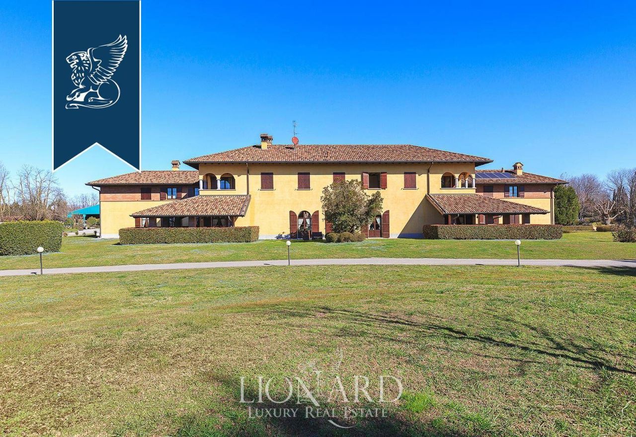 Granja en Monza, Italia, 3 700 m² - imagen 10