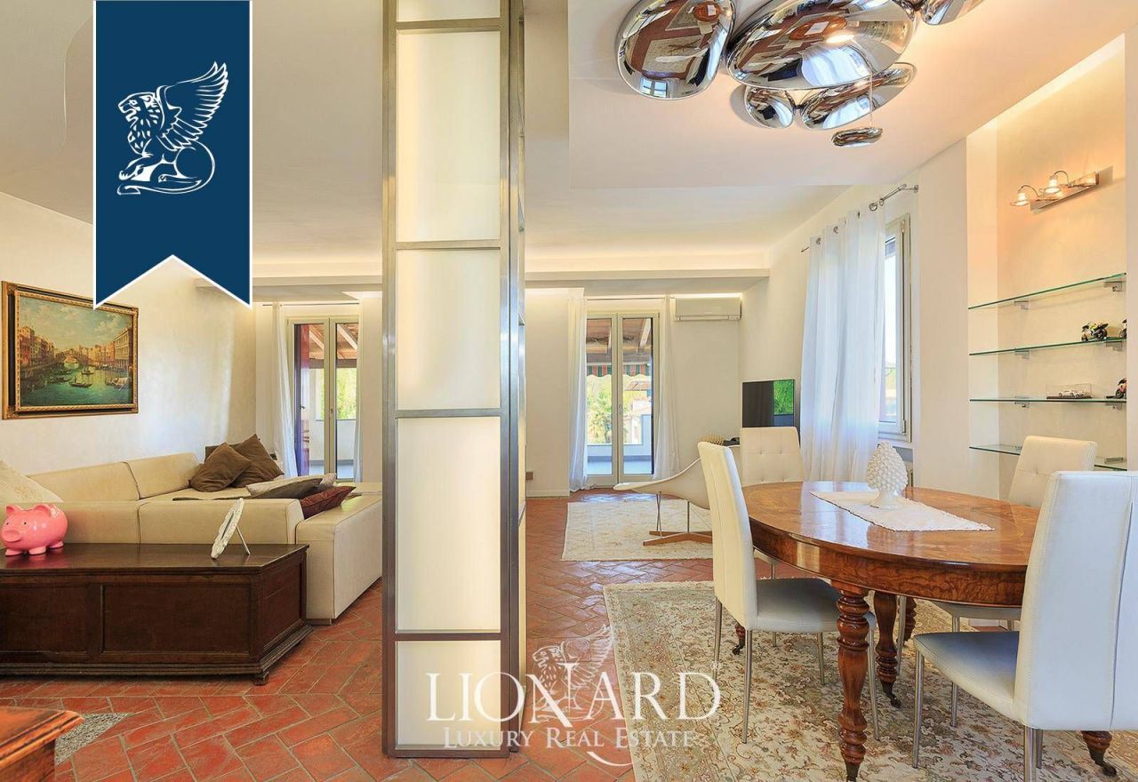 Villa en Milán, Italia, 300 m² - imagen 10