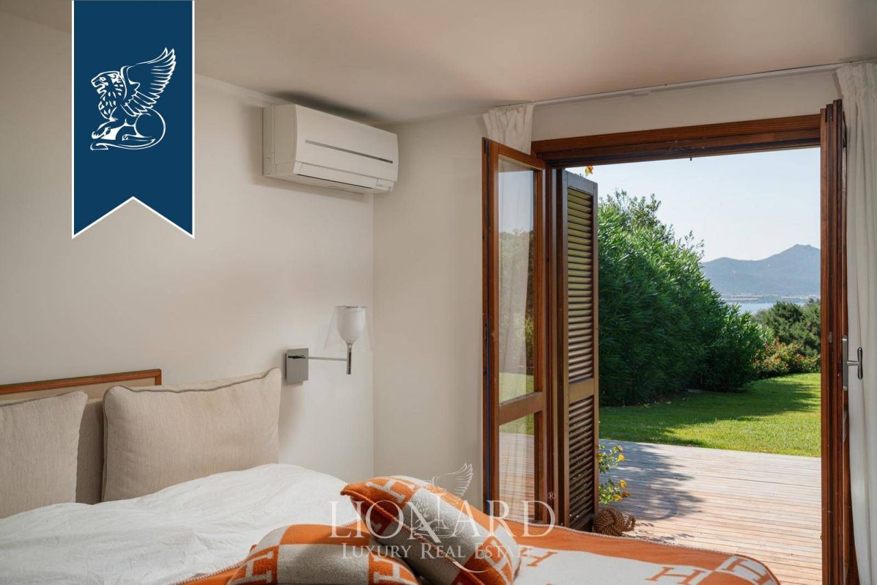 Villa a Olbia, Italia, 340 m² - foto 11