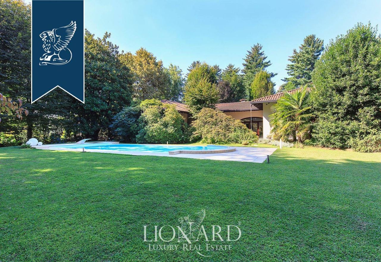 Villa a Varese, Italia, 330 m² - foto 11