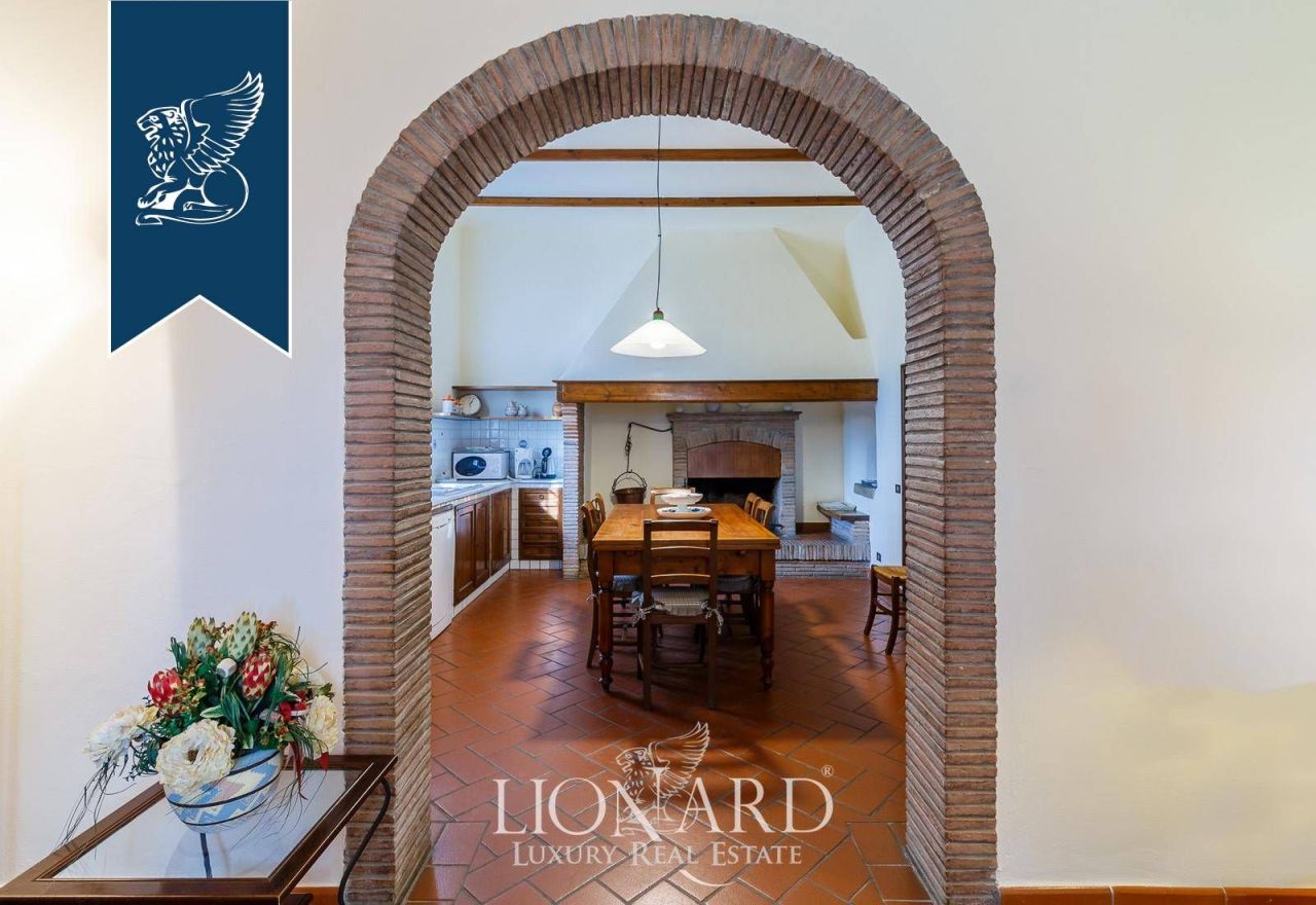 Villa a Vinci, Italia, 1 100 m² - foto 11