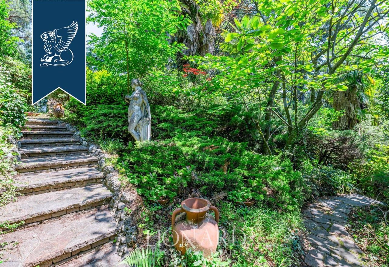 Villa en Merate, Italia, 500 m² - imagen 11