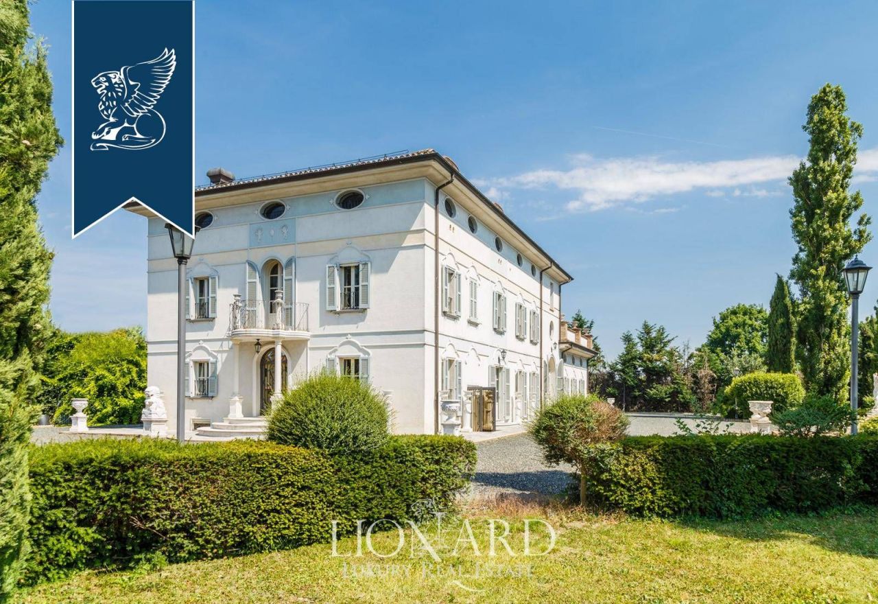 Villa in Reggio Emilia, Italy, 800 m² - picture 11