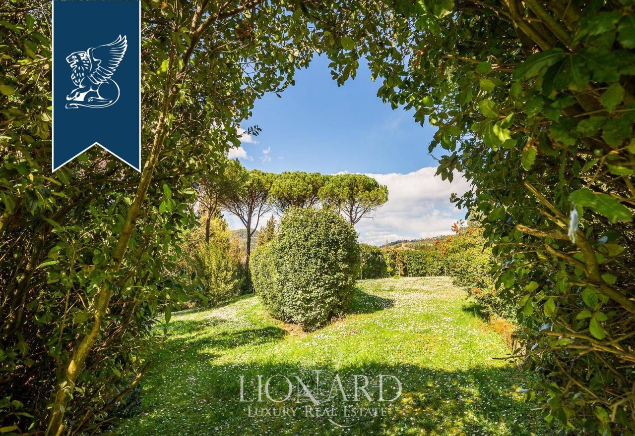 Villa à Florence, Italie, 1 000 m² - image 11
