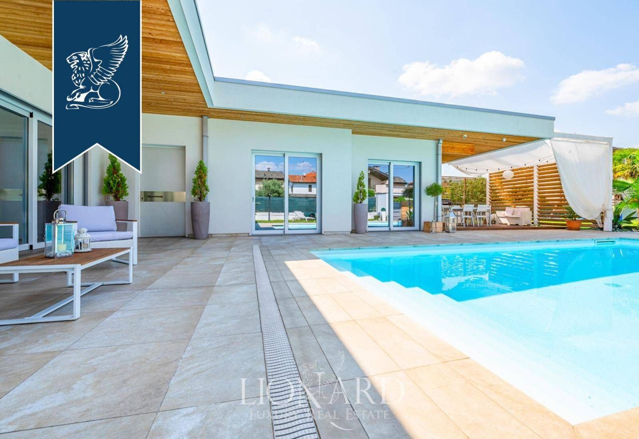 Villa in Gallarate, Italien, 270 m² - Foto 11