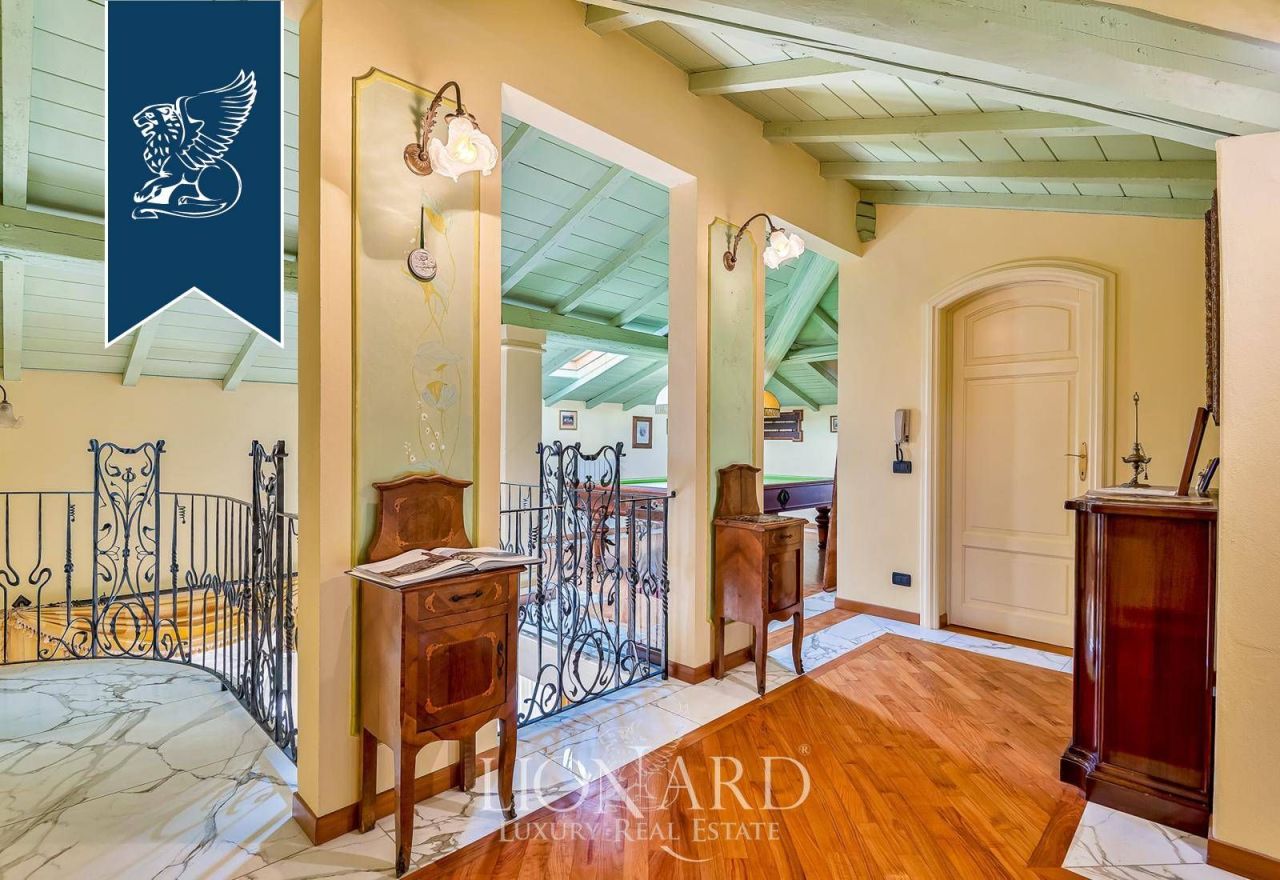 Villa en Pisa, Italia, 400 m² - imagen 11