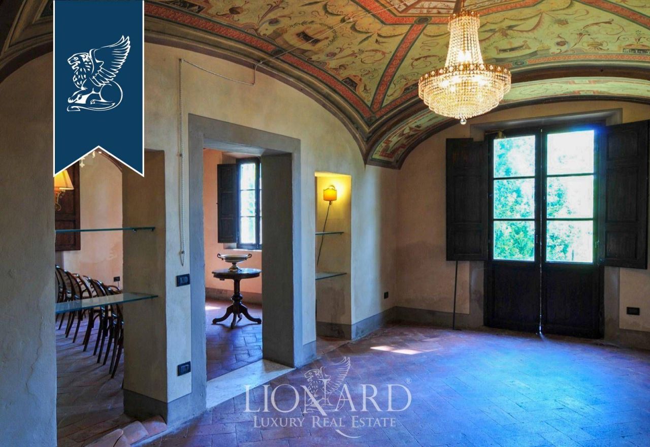 Villa ad Arezzo, Italia, 2 000 m² - foto 11