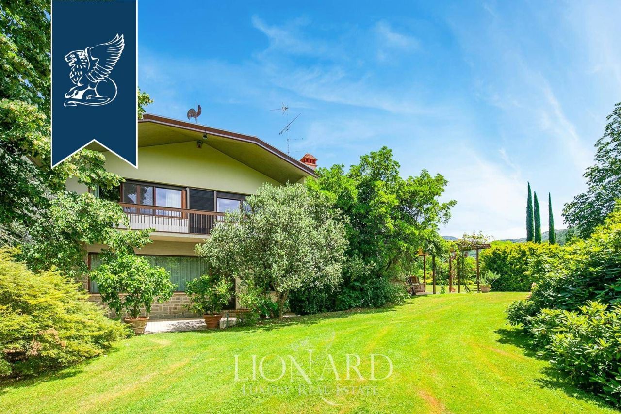 Villa in Arezzo, Italy, 400 m² - picture 11