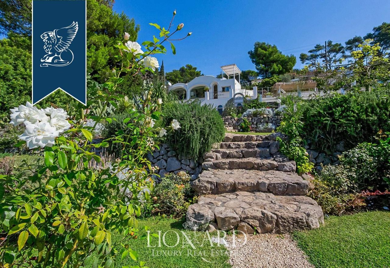 Villa a Napoli, Italia, 300 m² - foto 11