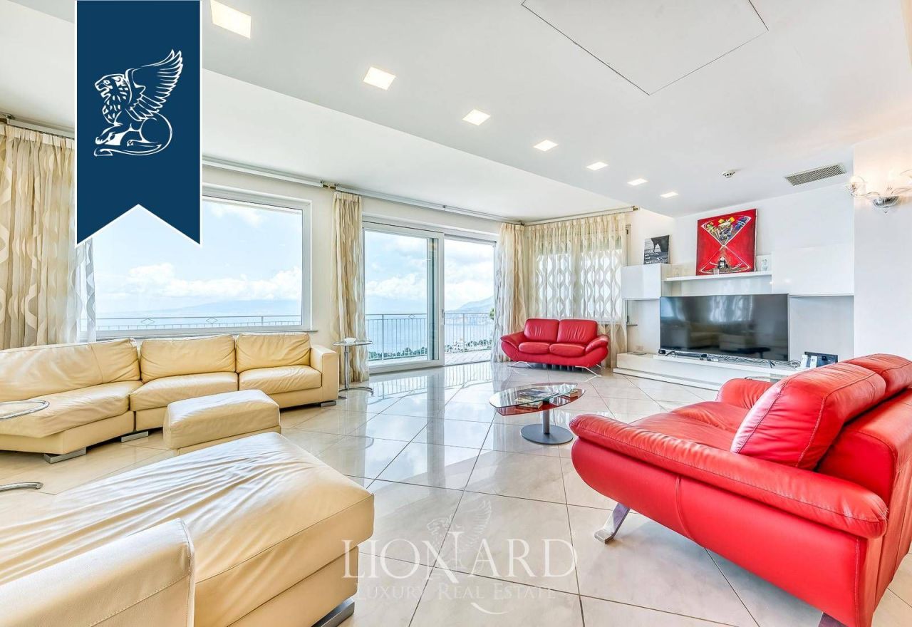 Villa en Nápoles, Italia, 430 m² - imagen 11