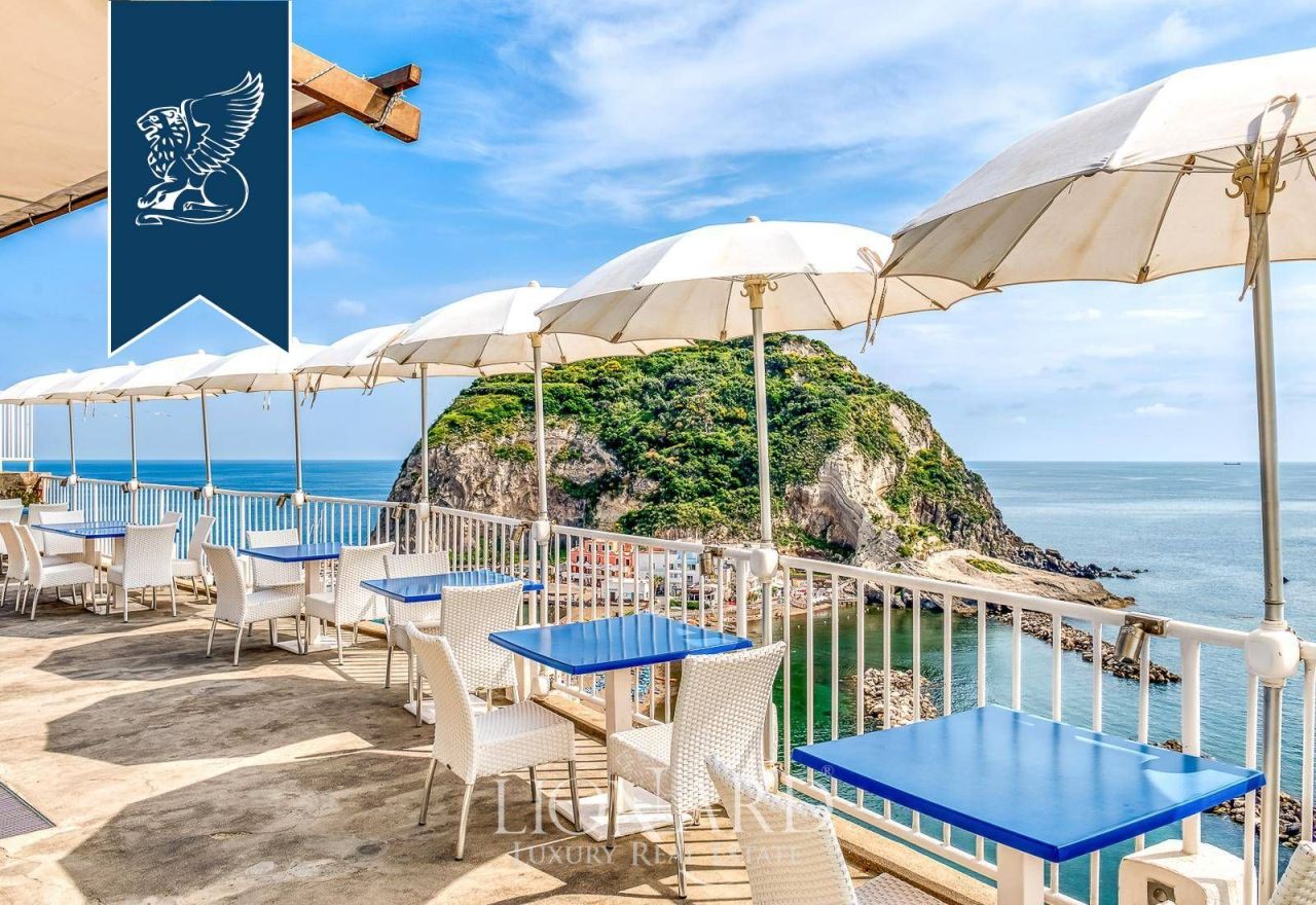 Hôtel à Naples, Italie, 1 200 m² - image 11